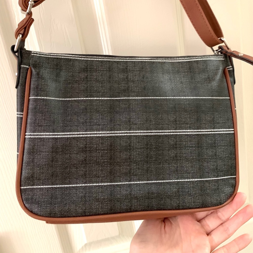 DARK GREY ROSETTI PURSE - Picture 2 of 6